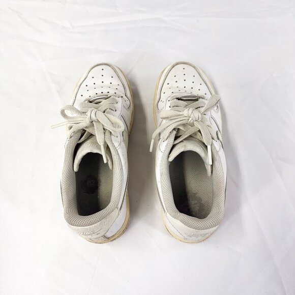 WOMENS WHITE NIKE AIR FORCE SNEAKERS SIZE 6 US - Picture 2 of 6